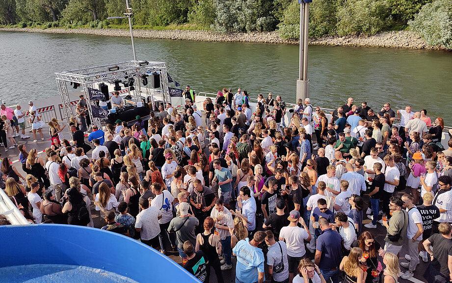 Everlasting Entertainment aus Passau – Deutschlandweite Bootsparty